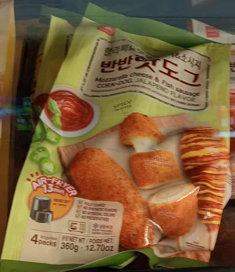 WANG MOZARELLA CHEESE AND FISH SAUSAGE CORN DOG